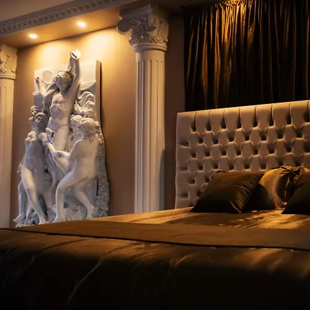 Love hotel Villa-aphrodia